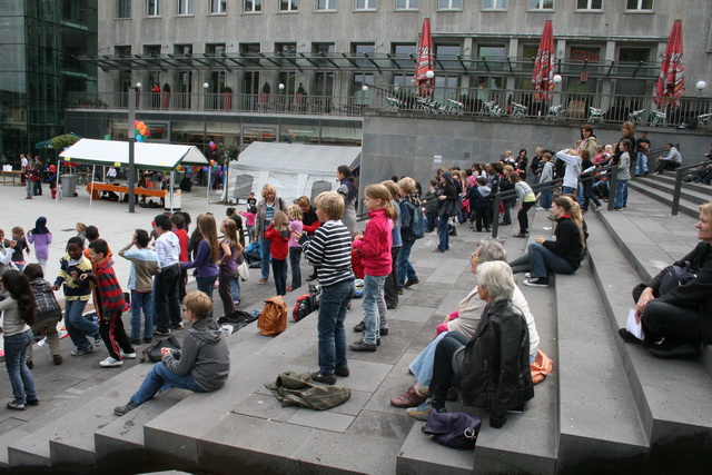 gal/2010/2010 Saitentwist Weltkindertag Burgplatz Essen 20.09.JugendhilfegGmbH Essen/2010 Saitentwist Weltkindertag Burgplatz Jugend Hilfe gGm20.09. 055.jpg